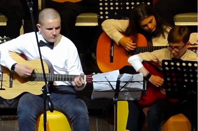 Gitar Eğitimi